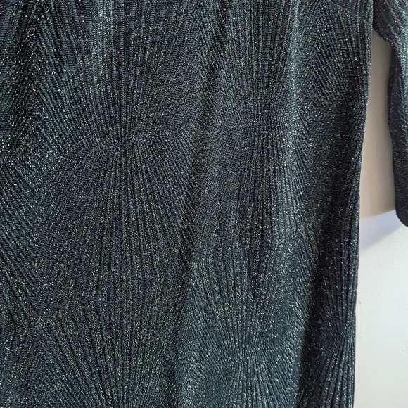 Trixxi Hunter Green Sparkly Holiday Party  3/4 Sleeve Dress ❇️ - Picture 5 of 8